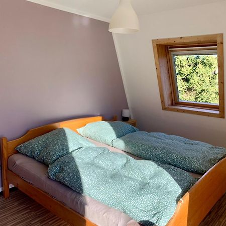 Apartamento Kleines Reihenhaus Im Chiemgau Siegsdorf Exterior foto